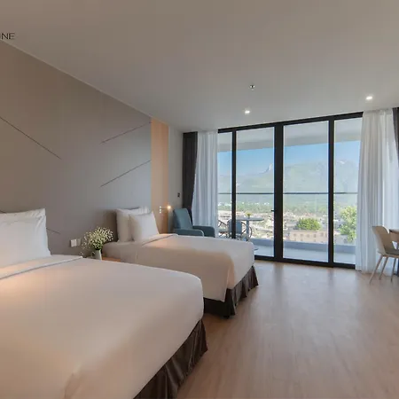 Aquamarine Beachfront Resort & Spa Cam Ranh Exterior photo
