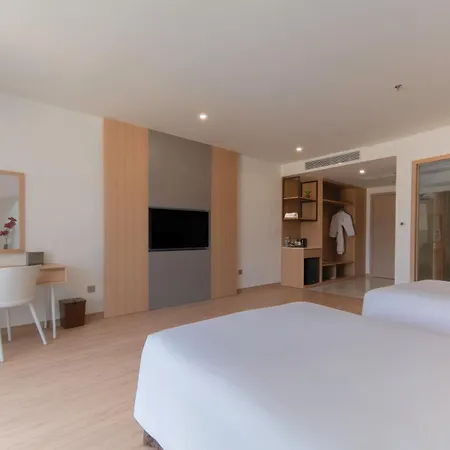 Aquamarine Beachfront Resort & Spa Cam Ranh Exterior photo