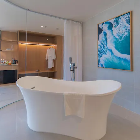 Aquamarine Beachfront Resort & Spa Cam Ranh Exterior photo