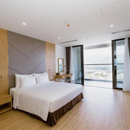 Aquamarine Beachfront Resort & Spa Cam Ranh Exterior photo