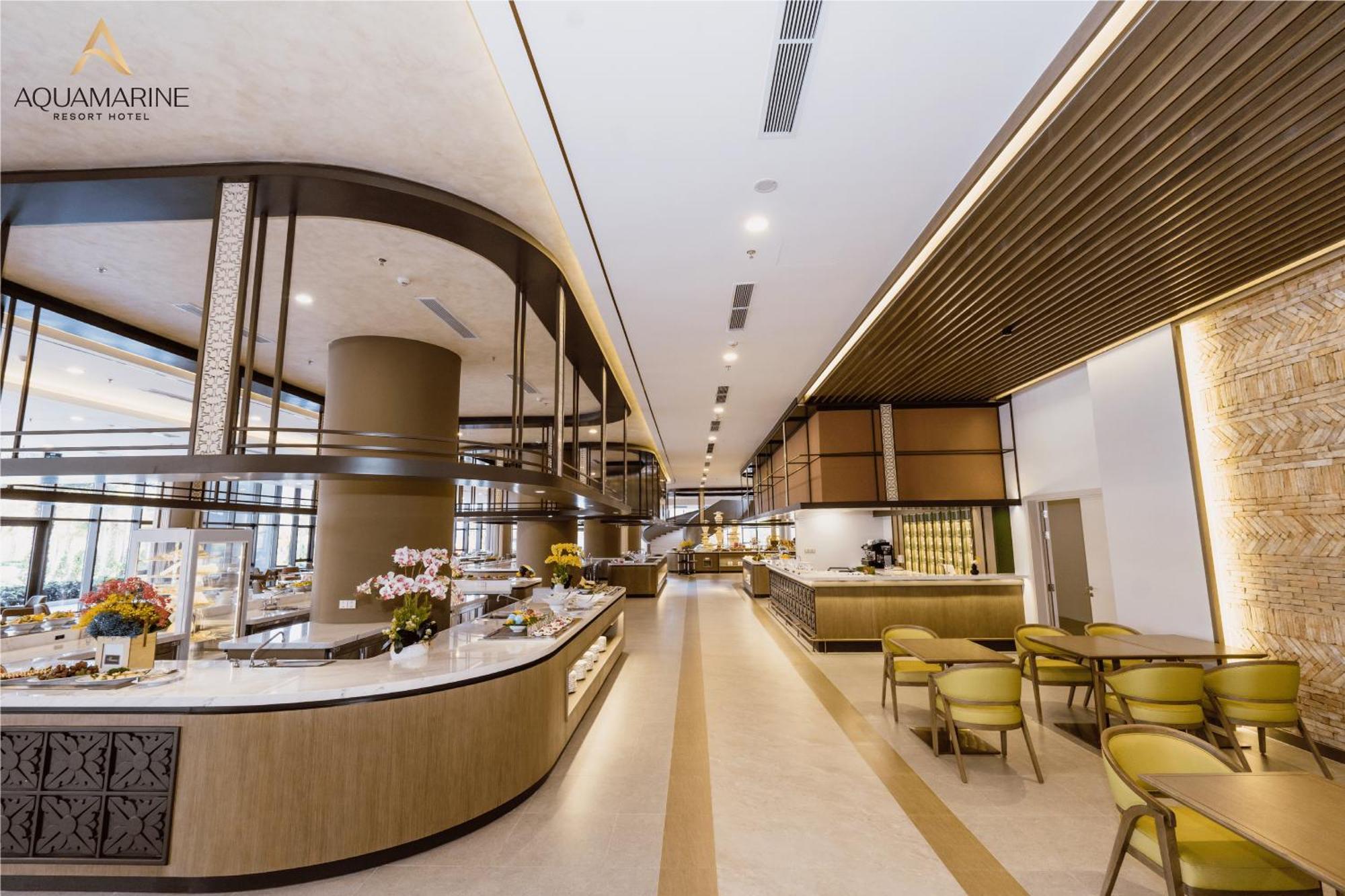 Aquamarine Beachfront & Курортный комплекс 5*