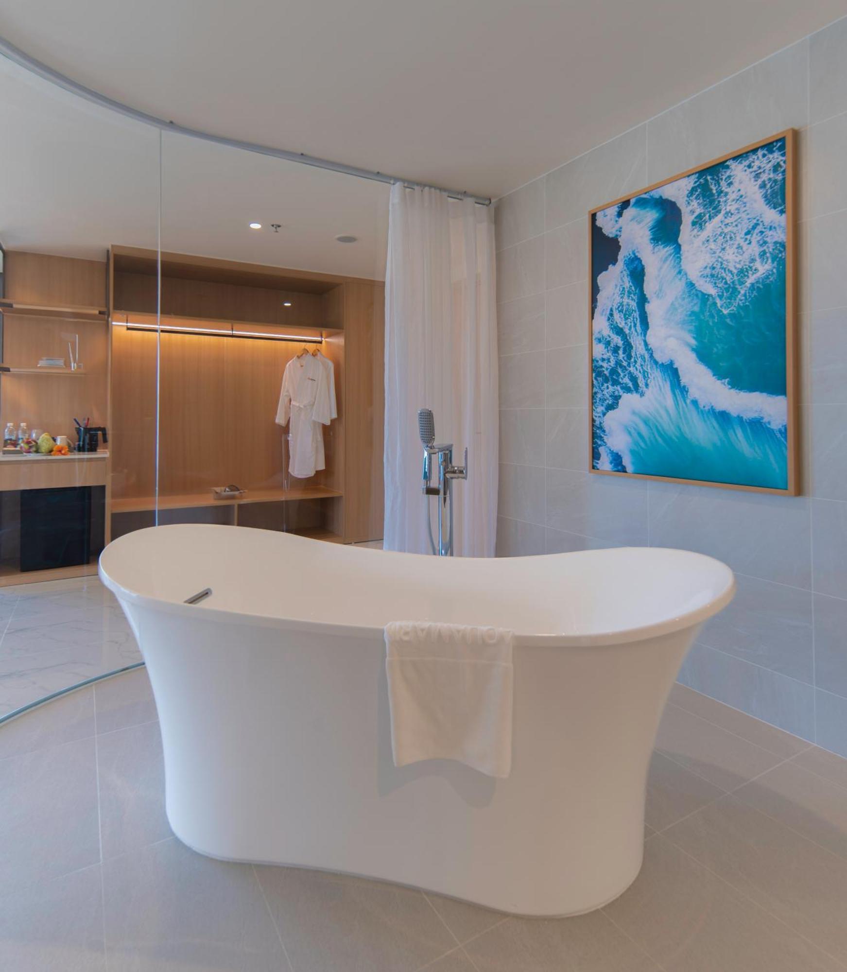 Курортный комплекс Aquamarine Beachfront & 5*